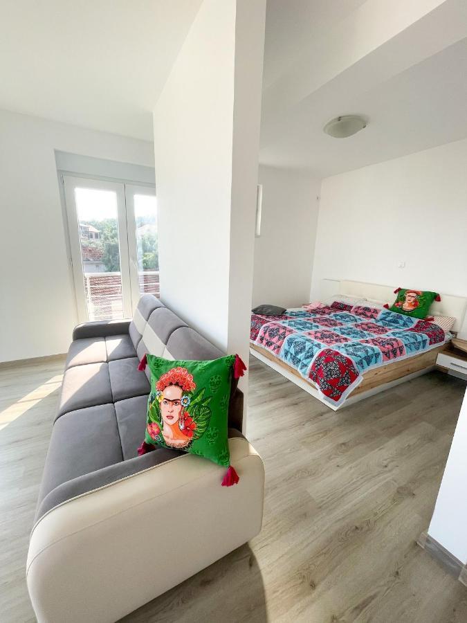 Upart House Apartman Petrovac Kültér fotó